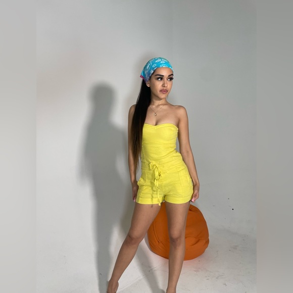 🔆 VINTAGE BEBE YELLOW  Y2K ROMPER 🔆 - Picture 5 of 5